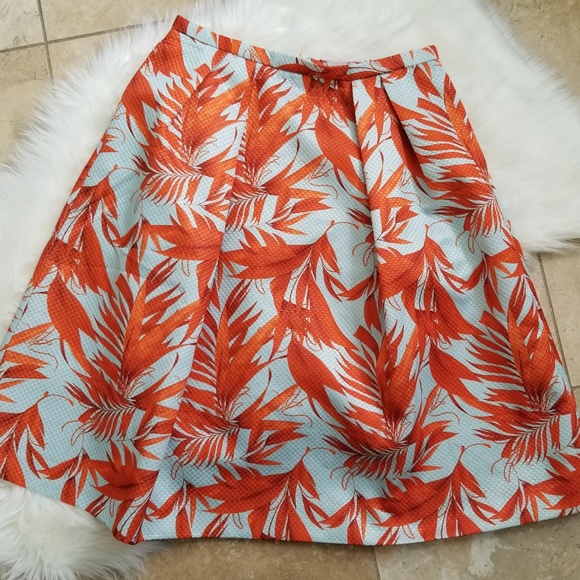 H&M Dresses & Skirts - H&M Structured Burnt Orange Leave Skirt Sz 10